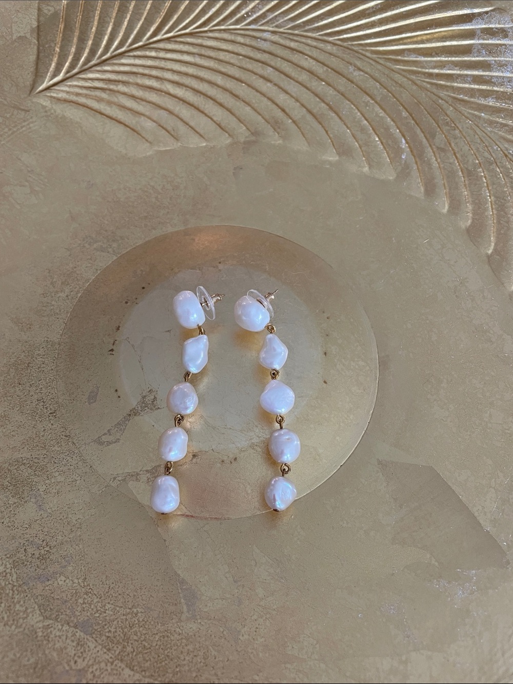 Fresh water pearl earrings